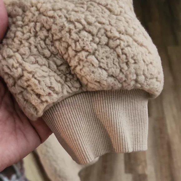 Pottery Barn Cream Cozy Hooded Sherpa Fleece Robe - Picture 4 of 7